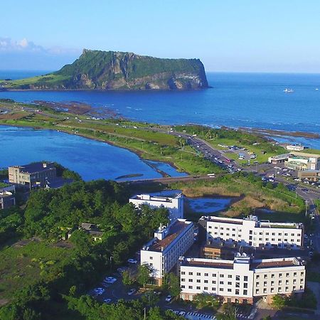 Playce Camp Jeju Hotel Oso-ri Exterior photo