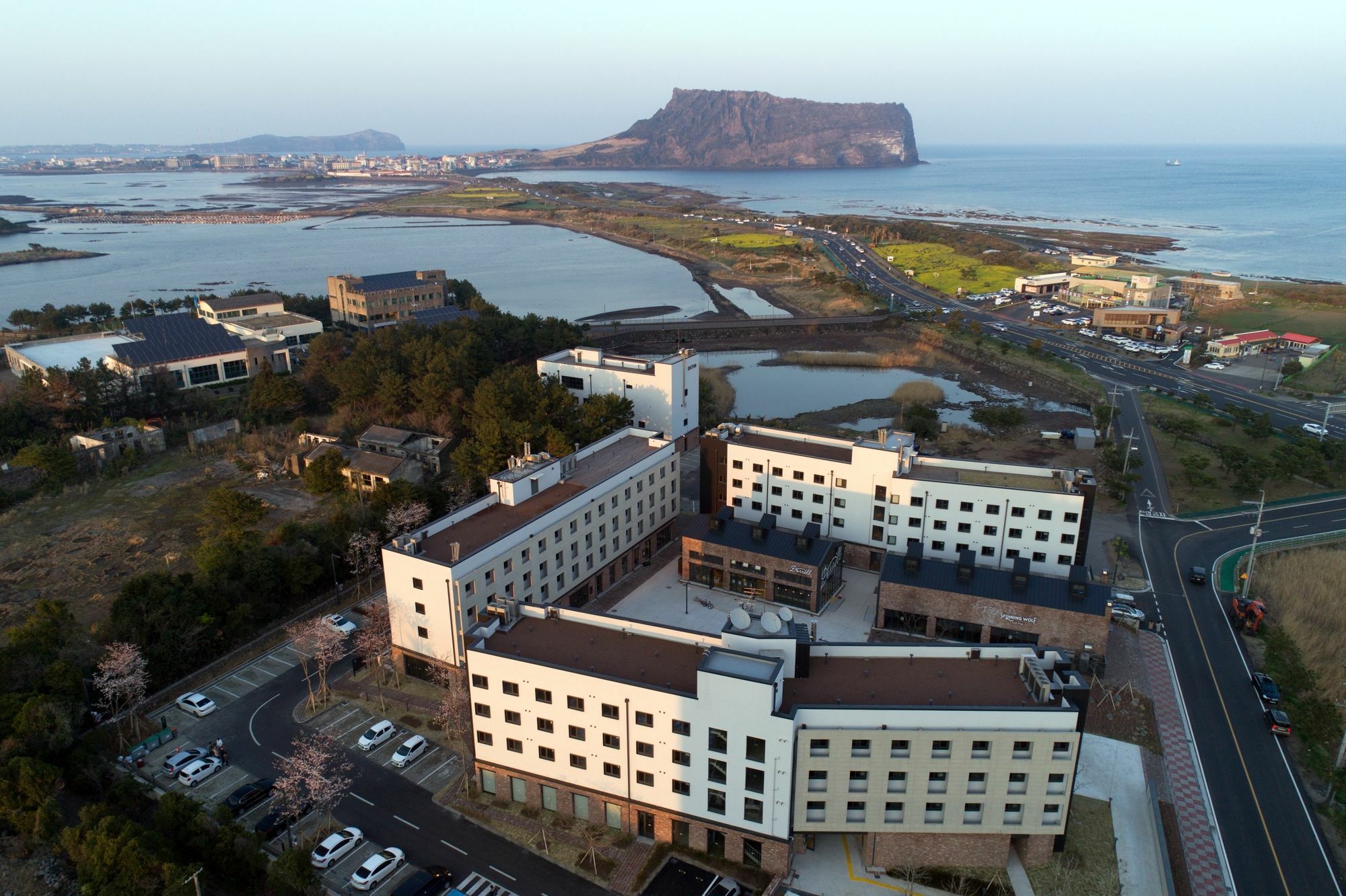 Playce Camp Jeju Hotel Oso-ri Exterior photo